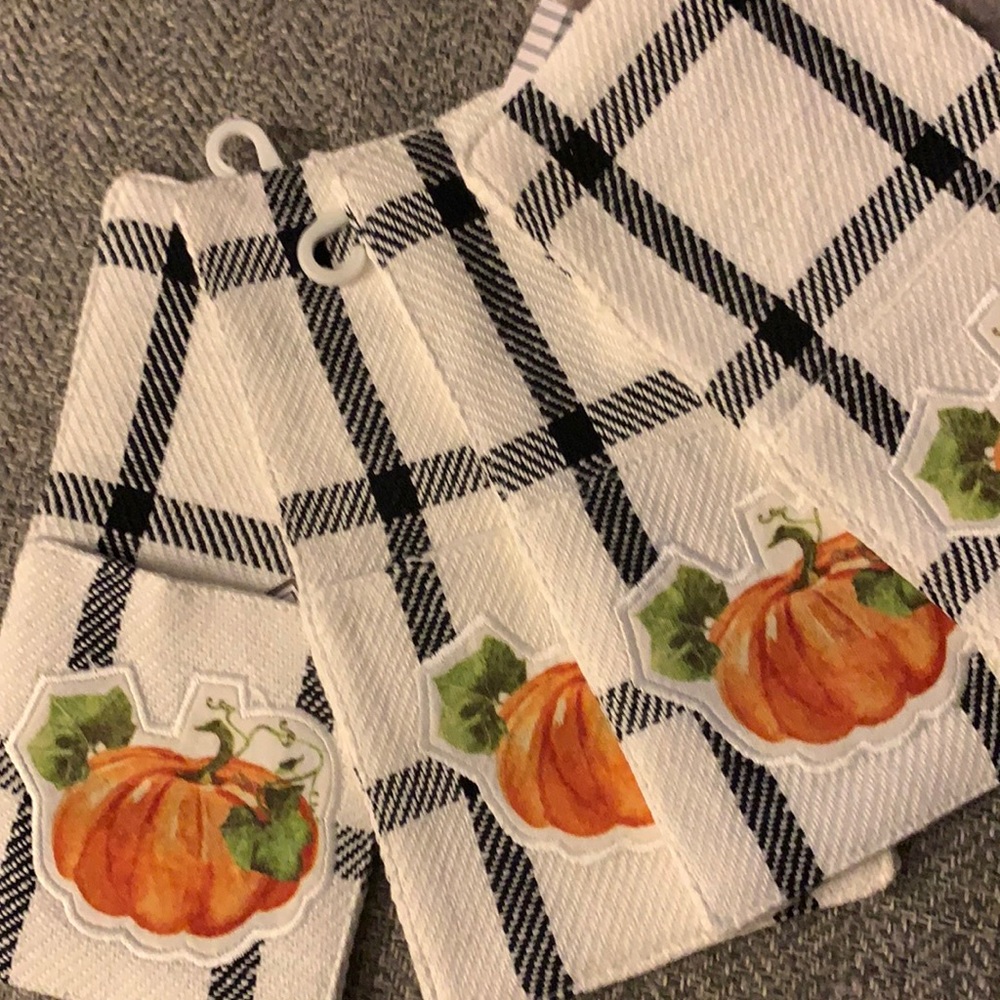 Pumpkin Buff Check Utensil holders